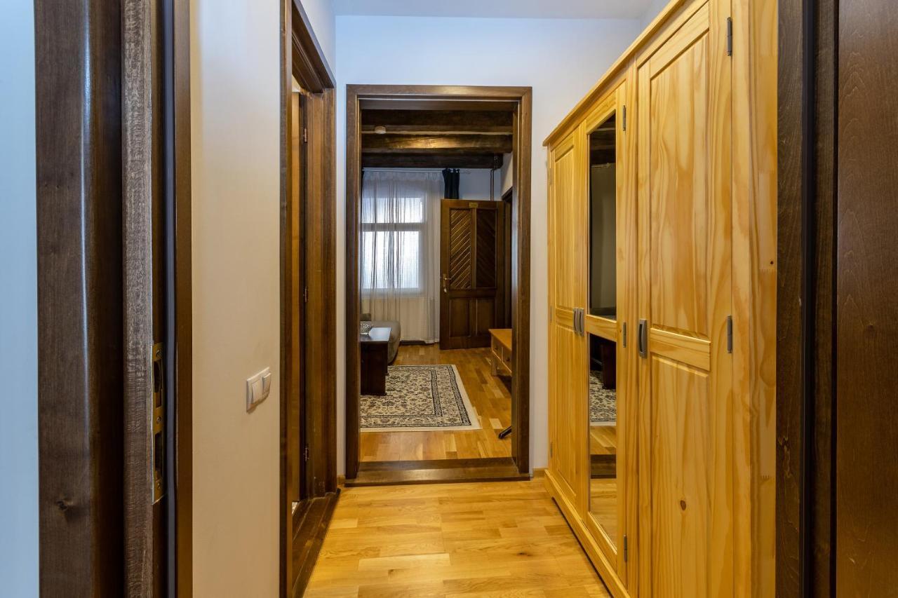 Wood House Republicii Otel Braşov Dış mekan fotoğraf