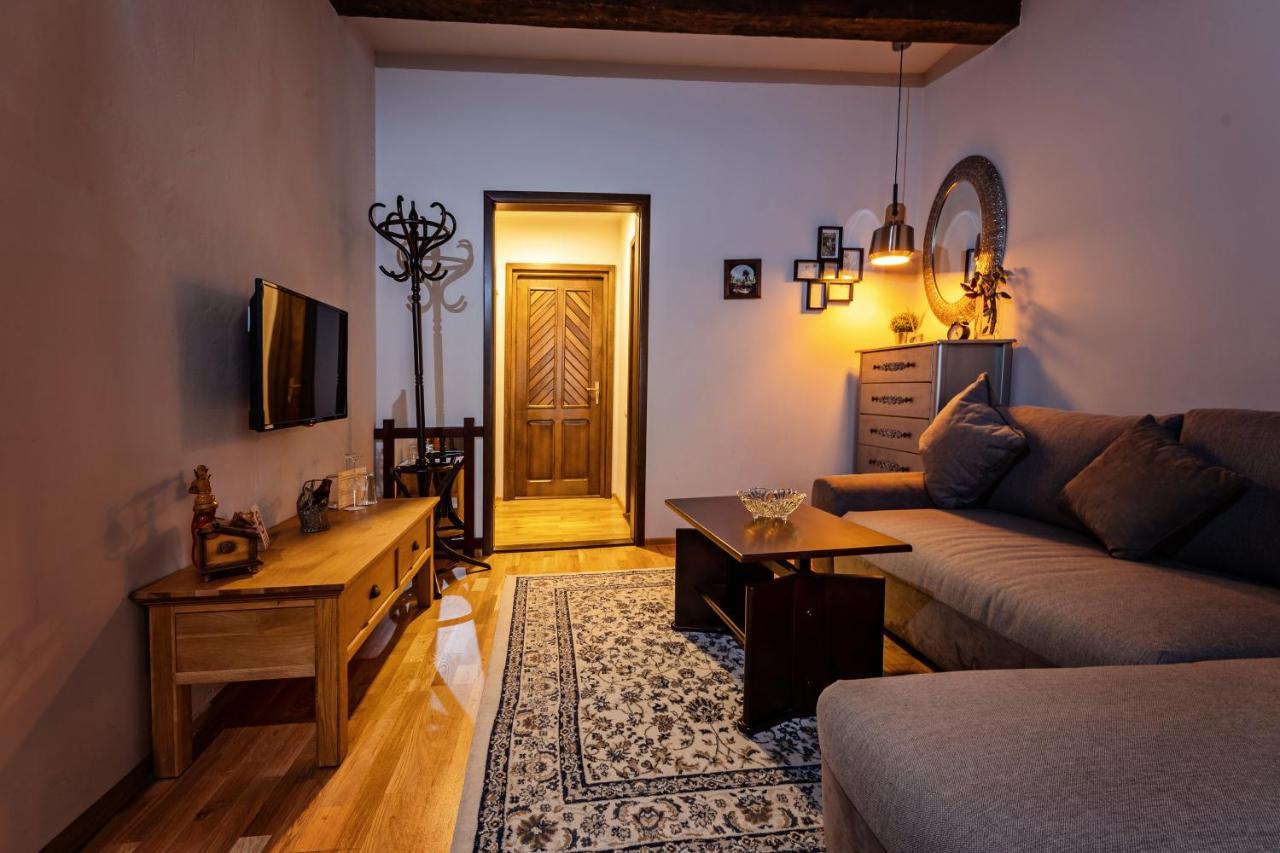 Wood House Republicii Otel Braşov Dış mekan fotoğraf