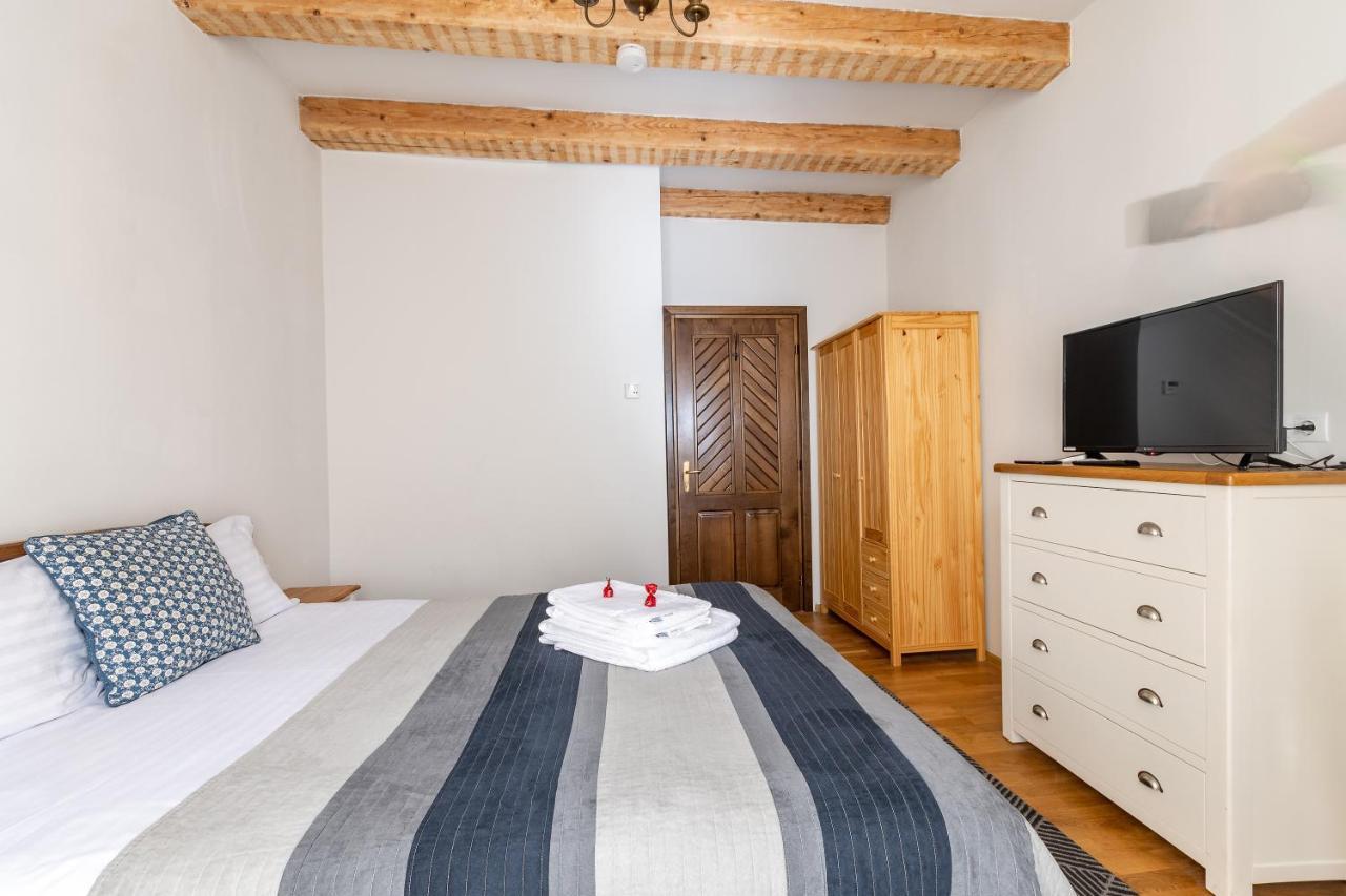 Wood House Republicii Otel Braşov Dış mekan fotoğraf