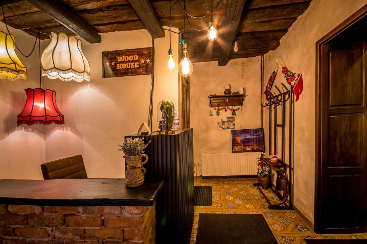 Wood House Republicii Otel Braşov Dış mekan fotoğraf