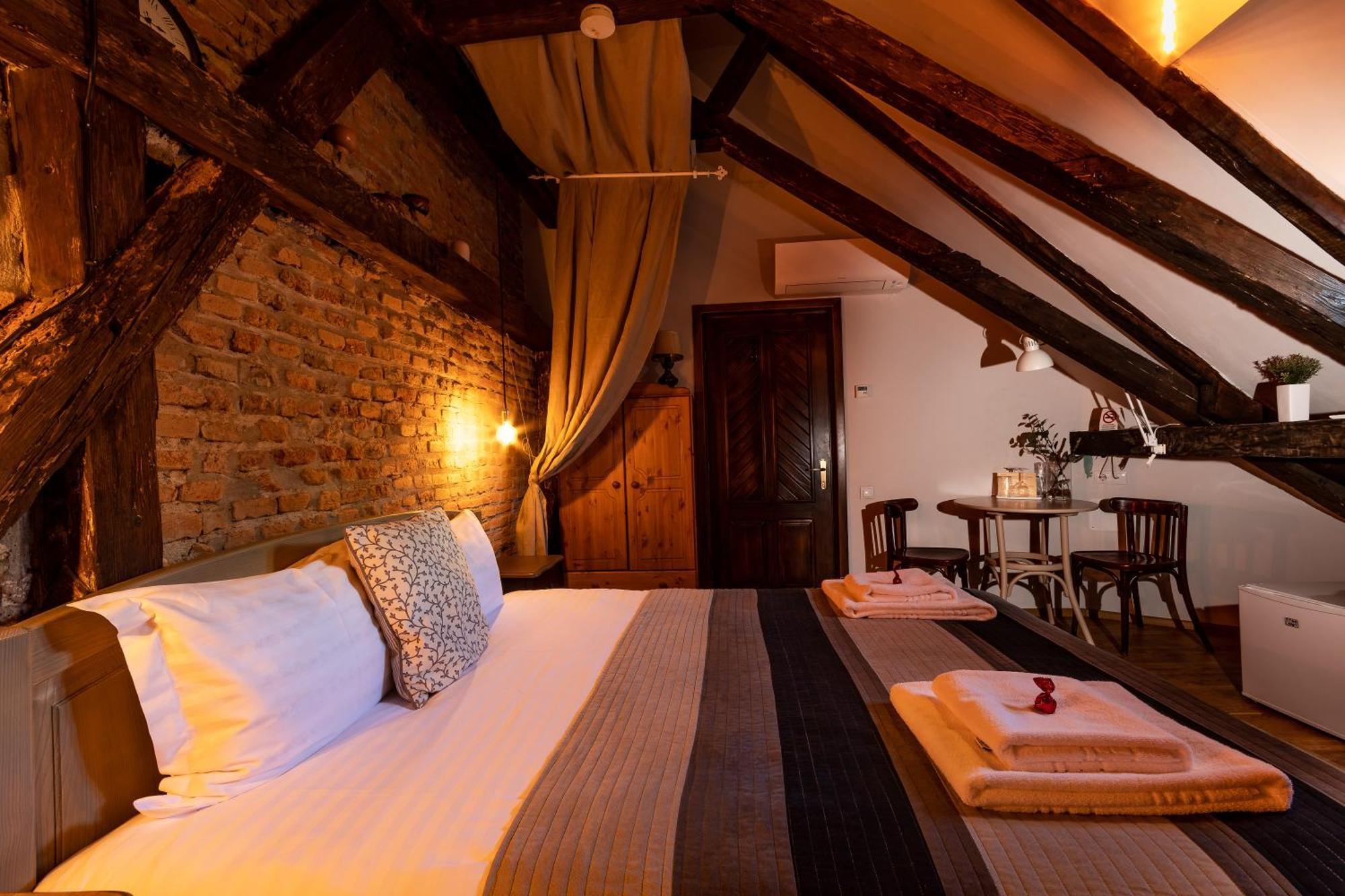 Wood House Republicii Otel Braşov Dış mekan fotoğraf