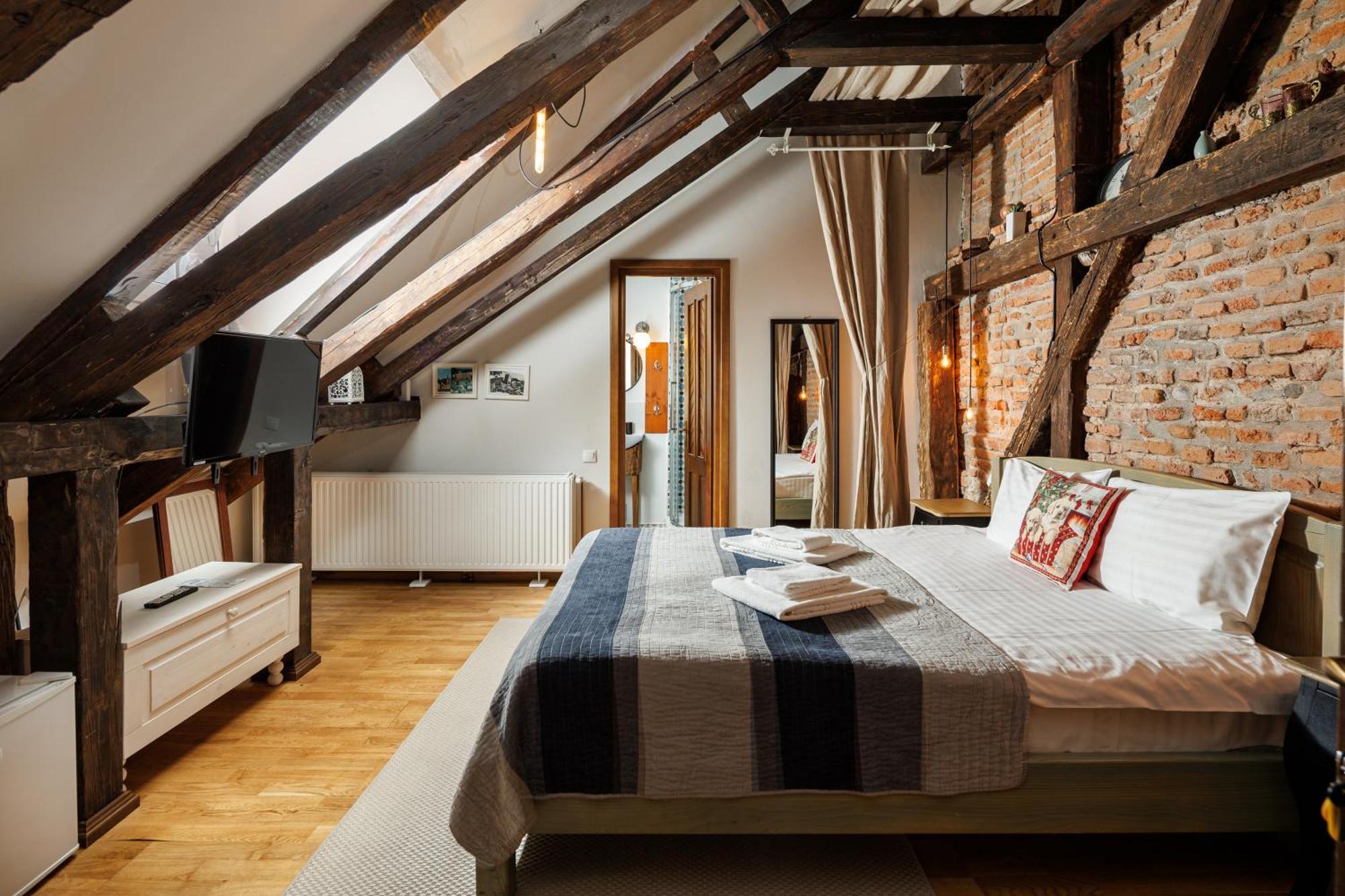 Wood House Republicii Otel Braşov Dış mekan fotoğraf