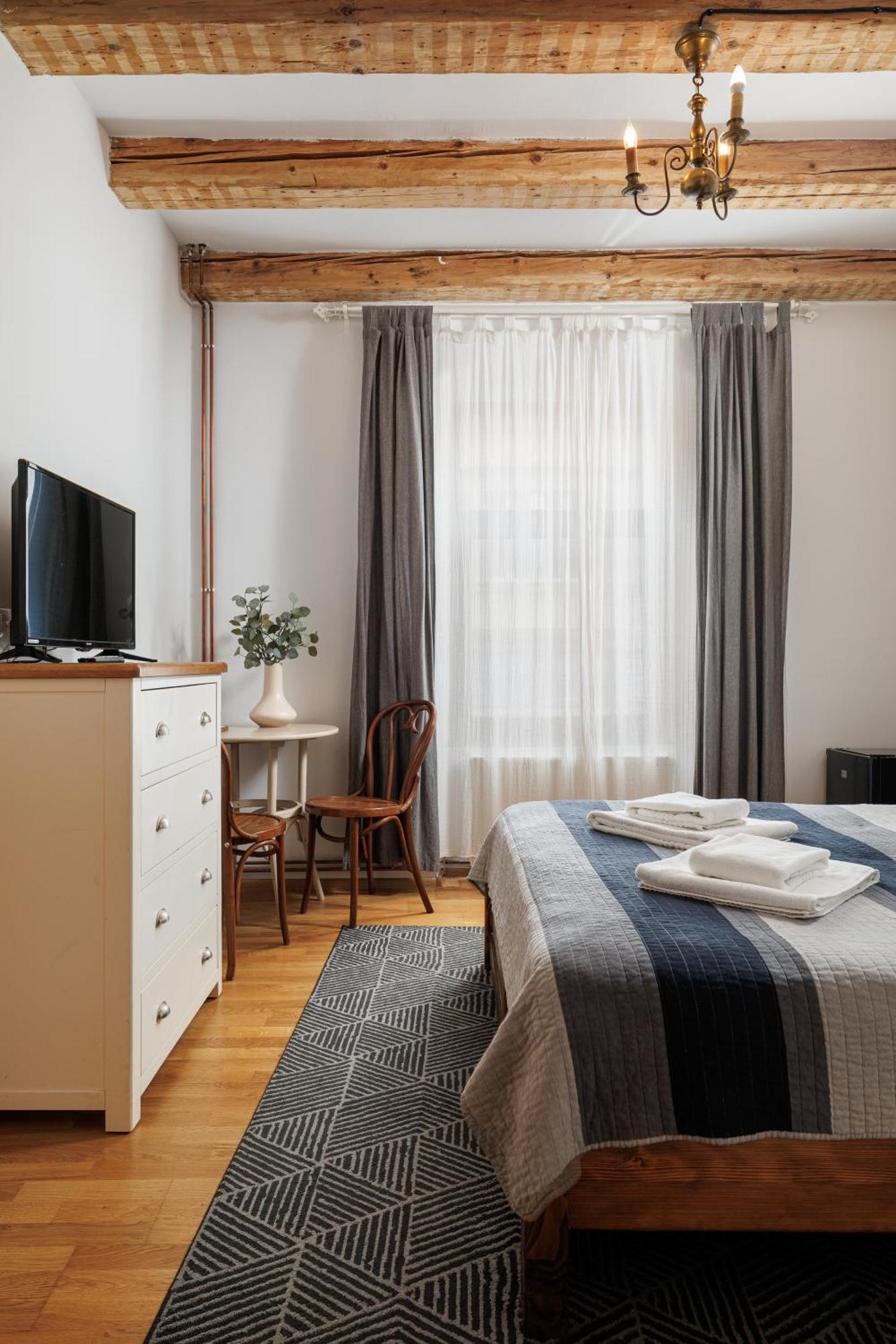 Wood House Republicii Otel Braşov Dış mekan fotoğraf