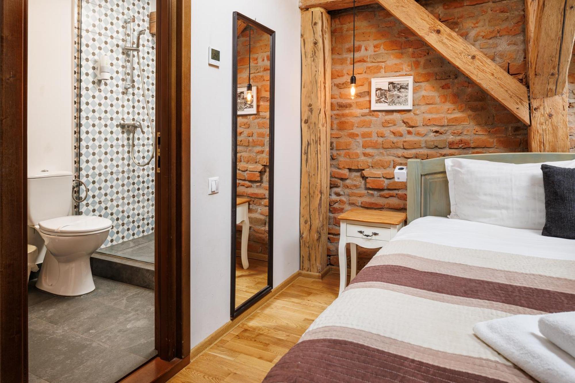 Wood House Republicii Otel Braşov Dış mekan fotoğraf