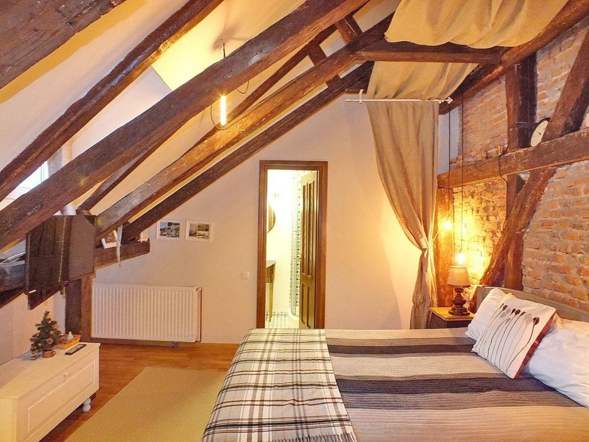Wood House Republicii Otel Braşov Dış mekan fotoğraf